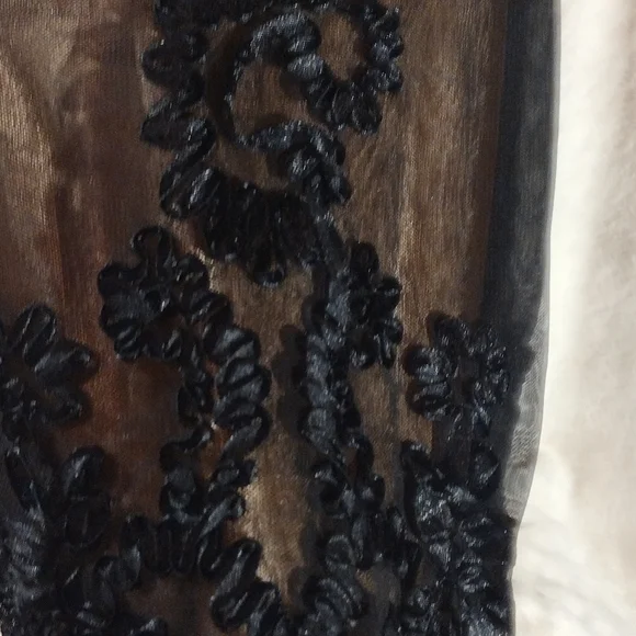 Women's Lil Black Dress - Picture 3 of 7